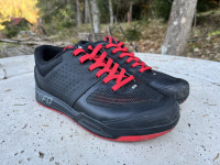 Gorsko kolesarski flat čevlji Specialized 2FO Clip (velikost 43)