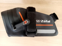 Kolesarska vodoodporna torbica Zefal Z DRY Pack S
