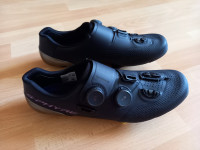 kolesarski čevlji shimano RC9 S-PHERE, pedala