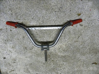 KRMILO za KOLO starejše 16" podobno bmx