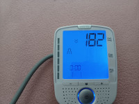 Govoreči merilec krvnega tlaka