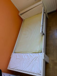 Ikea - raztegljiva otroška postelja + vzmetnica
