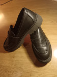Loafer črni čevlji velikost 39