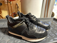 Tommy Hilfiger superge, 41