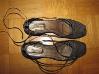 NOVO: usnjeni čevlji / sandali / balerinke št. 39