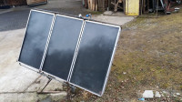 VRTLJIVO KOVINSKO STOJALO ZA SONČNE KOLEKTORJE ALI SONČNO ELEKTRARNO