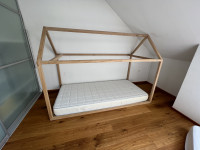 Otroška postelja - hiška - 200x90 cm