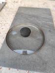 Steklena pokrovka premer 20 cm s plastičnim ročajem