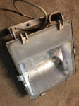 Prodam industrijski reflektor 400W