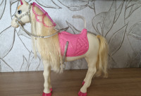Barbie iteraktivni konj