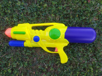 Vodna pištola 56 cm