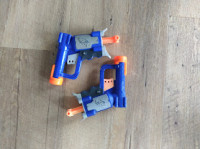 dve Nerf pištoli mini