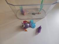 Igrača Akvarij z ribico