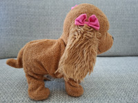 Lucy interaktivni kuža