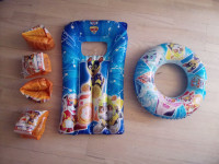 OTROSKI ROKAVCKI BLAZINA IN OBROC CENA KOMPLETA  15 EUR