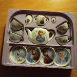 Porcelanasti čajni FROZEN set za čaj
