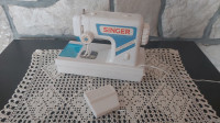 Vintage Otroški šivalni stroj Singer 6+