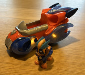 Zuma z vodnim vozilom, zvok in lučke