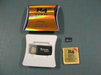 Popolnoma nova kartica R4 Gold Pro 2020 + 32 GB MSDHC kartica 300 iger