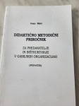 VELIKO GASILSKIH PRIROČNIKOV NA VOLJO