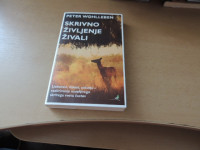 SKRIVNO ŽIVLJENJE ŽIVALI P. WOHLLEBEN ZALOŽBA NARAVA 2017