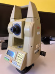 Geodetetski instrument tahimeter Leica TC605