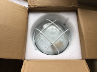 Luč za vlažne prostore ali savno