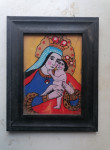 SLIKA v lepem širokem lesenem okvirju s počenim steklom 16,5 x 23 cm