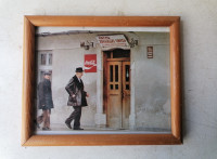 SLIKA v lesenem okvirju s steklom 19,5 x 16 cm