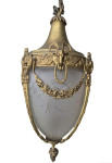 Art Nouveau viseča svetilka iz brona in stekla.