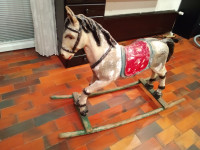 Gugalni konjiček konj retro vintage rocking horse