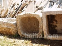 KUPIM KAMNITE IZDELKE KORITA , MIZE ITD