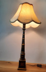 Lesena francoska namizna luč v Empire slogu iz 70-tih