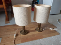 lučki za nočno omarico