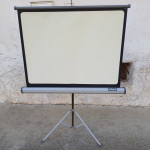 Platno za projektor in stojalo