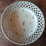 Porcelanski krožnik iz bidermajerske čipke