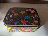 Retro kovinska škatla 22x18x8cm