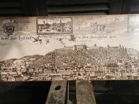 Slika stare Ljubljane na leseni deski grafika