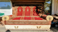 Starinska 3 sed sofa, letnik 1890, ročno rezljana orehovina