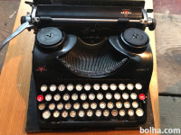 Starinski pisalni stroj Groma Model N