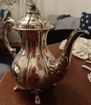 starinski posrebren čajnik *