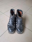 Starinski smučarski čevlji-pancerji,št.39-40.