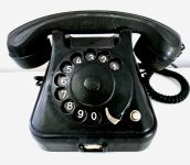 STARINSKI TELEFON ISKRA ATA 11 ČRN