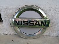 Velik znak Nissan