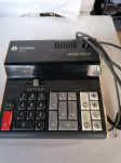 Starejši pisarniški kalkulator OLYMPIA