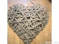 dekorativno srce iz lesenih trakov
