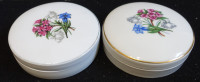 Dve porcelanasti šatulji alpsko cvetje, premer 12,5 cm