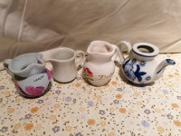 MALI SPOMINSKI VRČI - MAJOLKICE