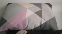 Okrasna blazina 13 eur/2 kosa