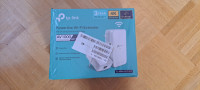 MREŽNI ADAPTERJ TP-Link TL -WPA7517 KIT Powerline Wi-Fi Extender-novi